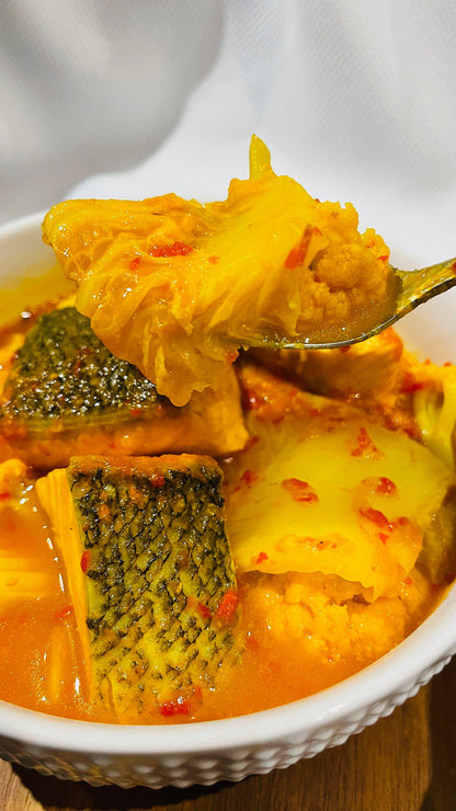 Kaangsom pla salmon pak ruam🌶️ 🌶️ 🌶️ 🌶️