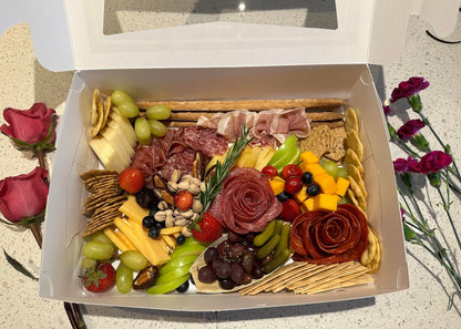 BFF charcuterie box (up to 4ppl)